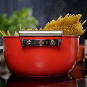 Alternative view of Nồi chống dính phong cách thập niên 50 màu đỏ 24cm SMEG CKFC2411RDM