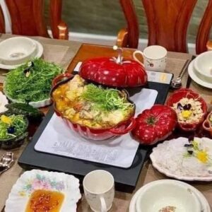 Alternative view of Nồi gang đúc hình quả cà chua 25cm 2.9L Staub 11712506
