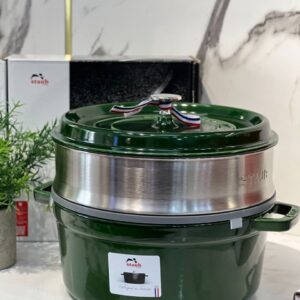Alternative view of Nồi gang đúc tròn màu xanh kèm xửng hấp 26cm 5.2L Staub 1133885